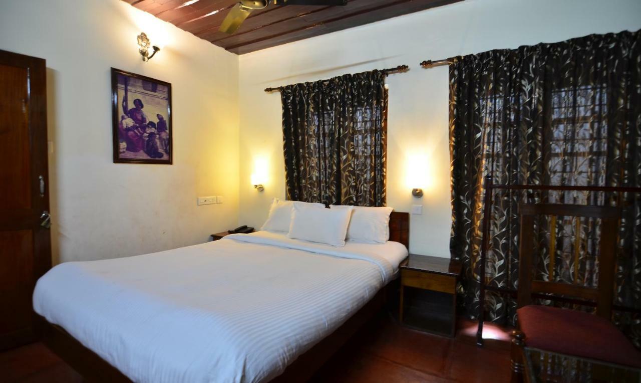 The Royal Heritage Hotel And Ayurvedic Center Thiruvananthapuram Εξωτερικό φωτογραφία