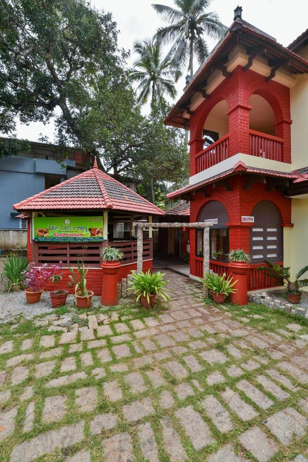 The Royal Heritage Hotel And Ayurvedic Center Thiruvananthapuram Εξωτερικό φωτογραφία