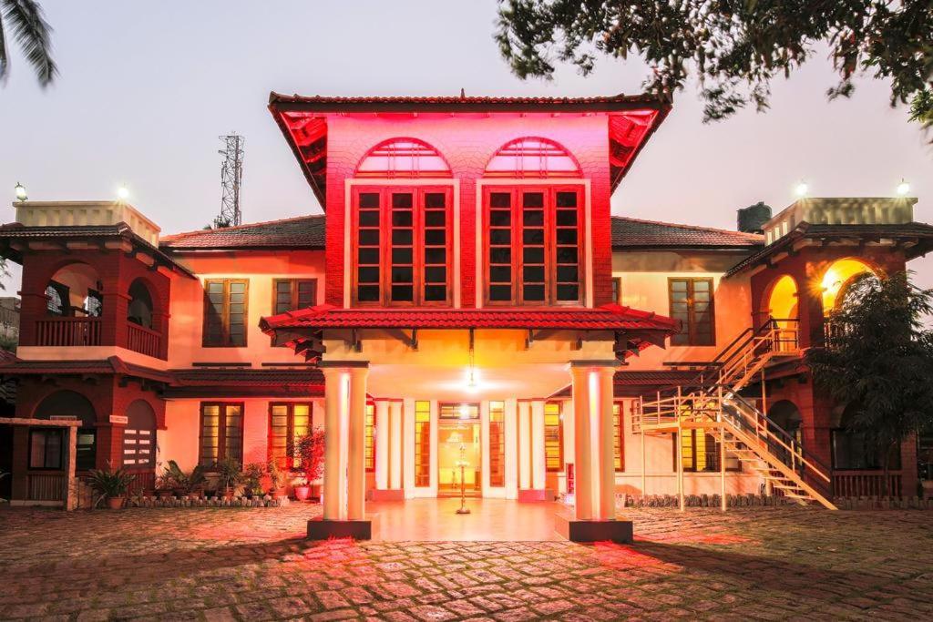 The Royal Heritage Hotel And Ayurvedic Center Thiruvananthapuram Εξωτερικό φωτογραφία